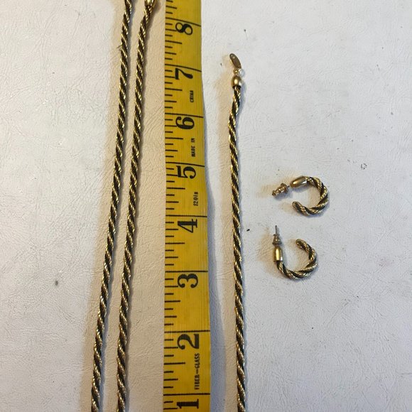 Gold & black rope chain set - Picture 2 of 4